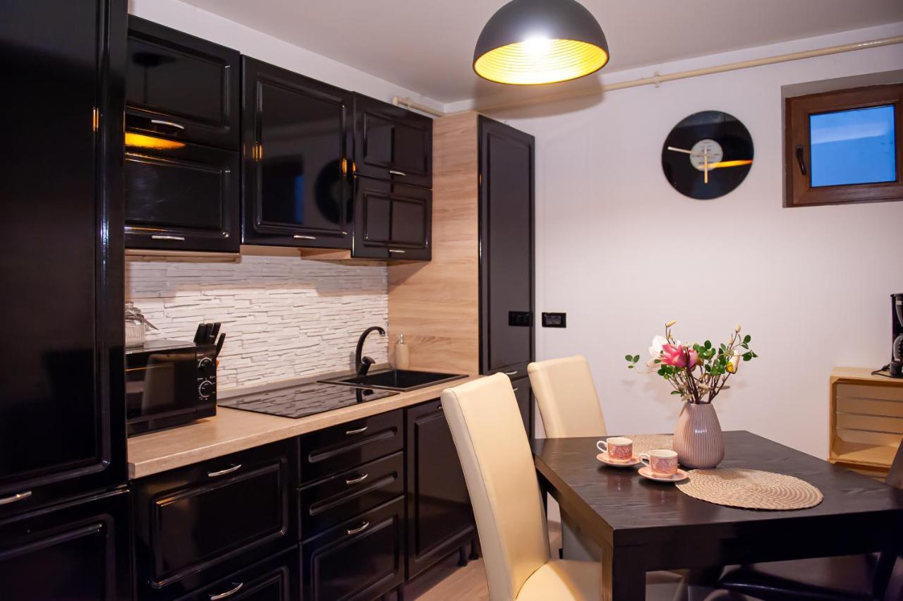 Kai Mountain Luxury Apartment Brasov Luaran gambar